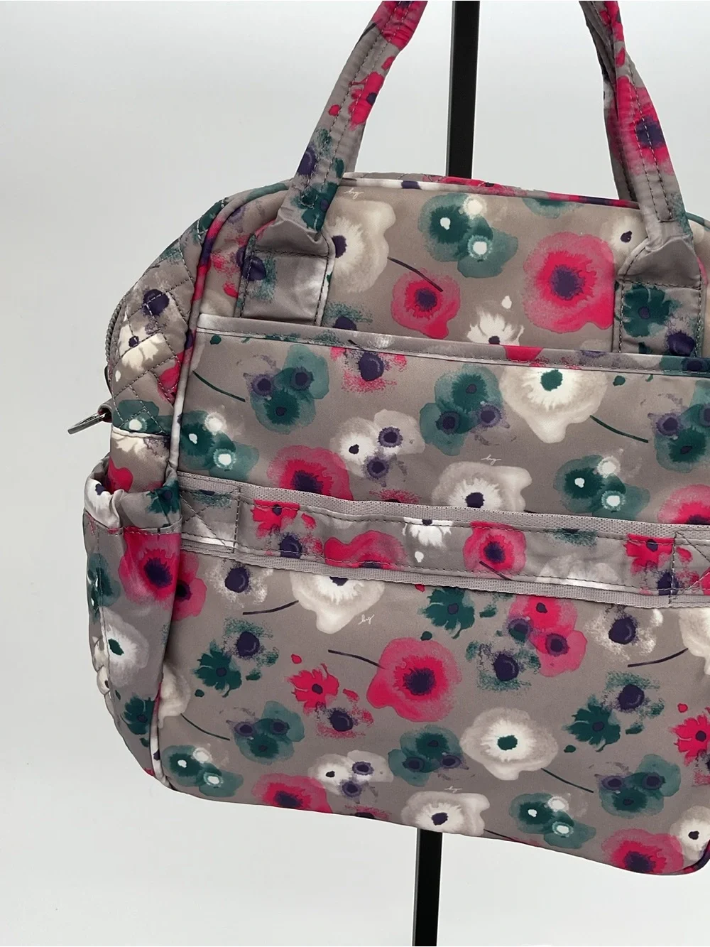 lug stylish quilted